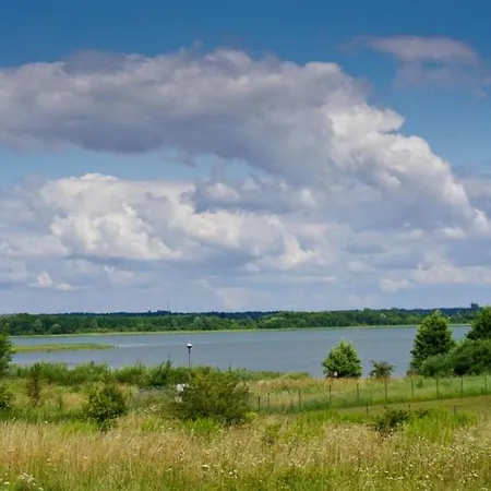 Caloroczne Domki Nad Jeziorem Luterskim *