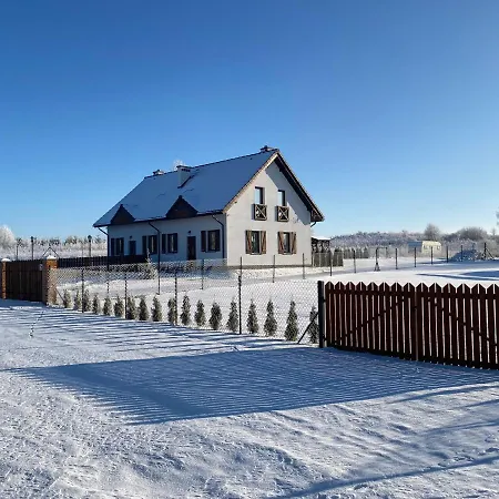 Holiday home Caloroczne Domki Nad Jeziorem Luterskim Piszewo