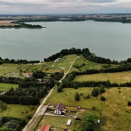 Caloroczne Domki Nad Jeziorem Luterskim Holiday home *